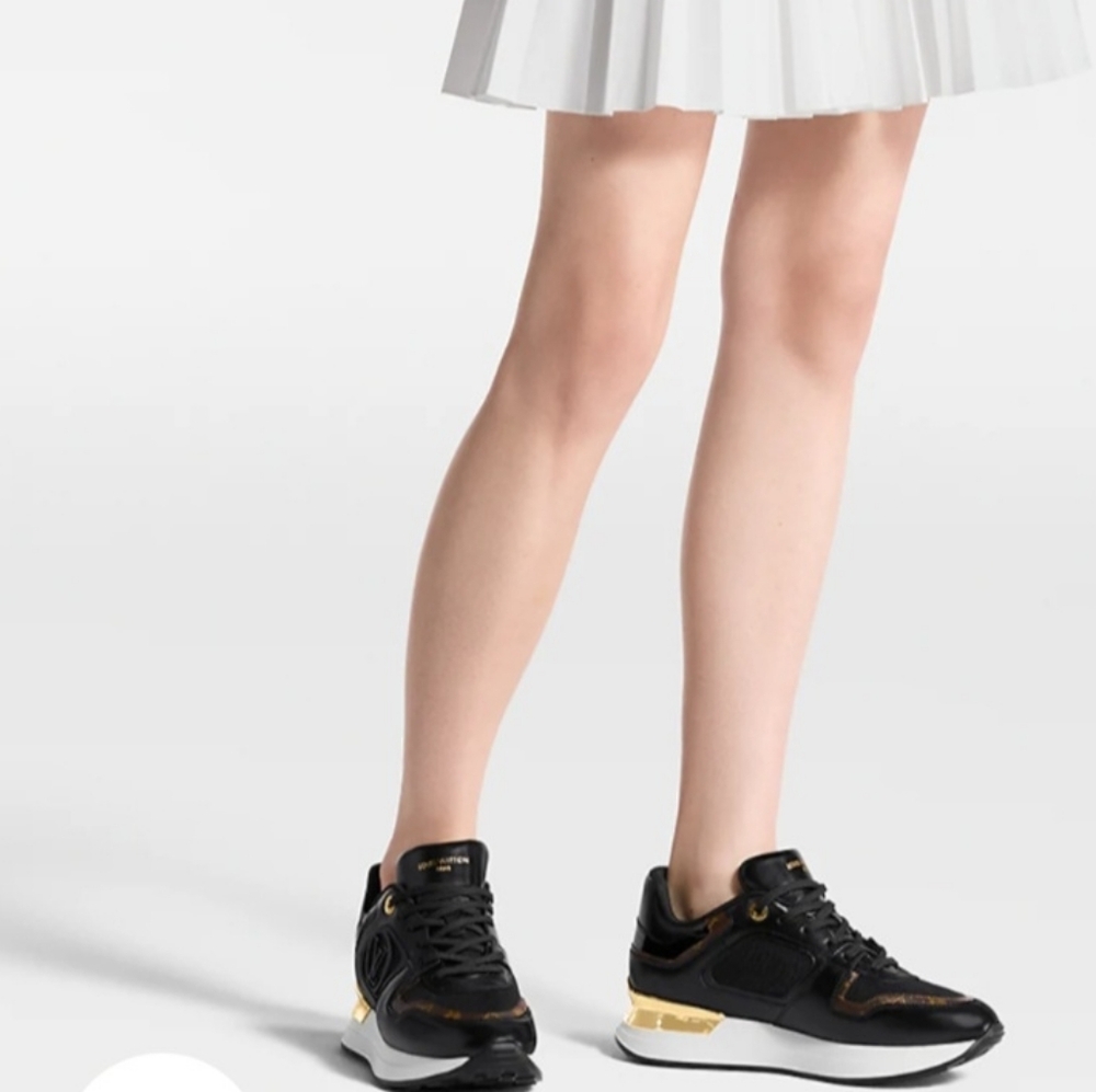Louis Vuitton Neo Run Away Sneaker. Brand New w/Tags. Size 38 - Picture 7 of 16